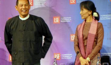 Zarni and Suu Kyi 18 june 2012 at the lSE rule of law roundtable in London